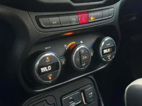 JEEP Renegade 1.8 16V 4P LIMITED FLEX AUTOM�TICO, Foto 10