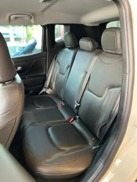 JEEP Renegade 2.0 16V 4P TURBO DIESEL LONGITUDE 4X4 AUTOM�TICO, Foto 8