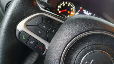 JEEP Renegade 2.0 16V 4P TURBO DIESEL LONGITUDE 4X4 AUTOM�TICO, Foto 10