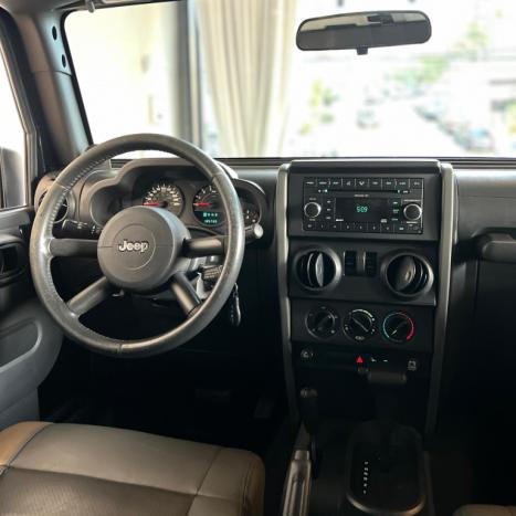 JEEP Wrangler 3.8 V6 12V SPORT TETO R�GIDO AUTOM�TICO, Foto 9