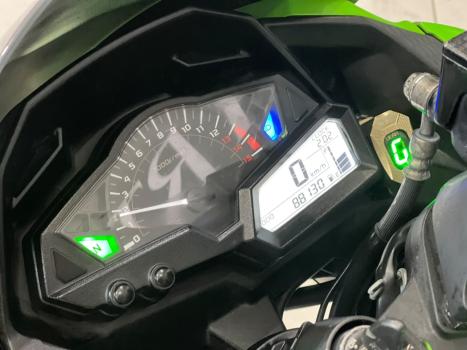KAWASAKI Ninja 300 , Foto 4
