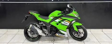 KAWASAKI Ninja 300 ABS, Foto 1
