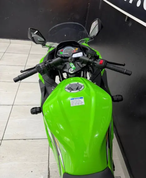 KAWASAKI Ninja 300 ABS, Foto 5