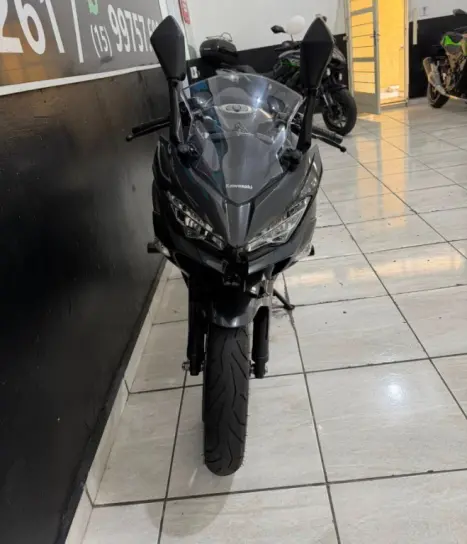 KAWASAKI Ninja 400 , Foto 9