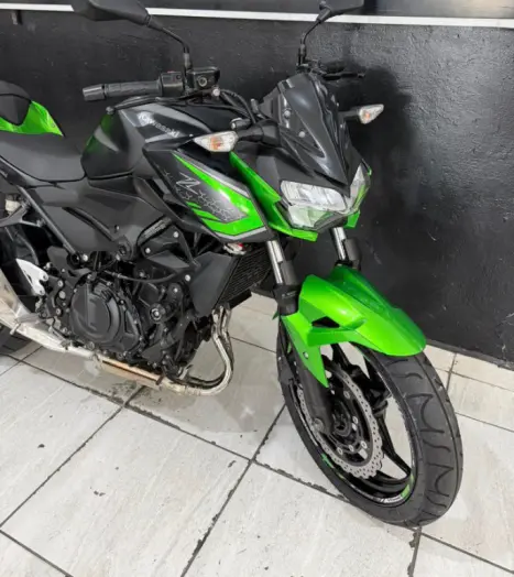 KAWASAKI Z 400 ABS, Foto 9