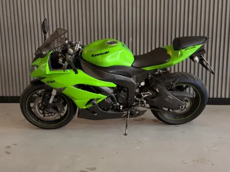 KAWASAKI ZX 6 R 600, Foto 3