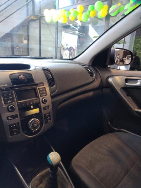 KIA Cerato Sedan 1.6 16V 4P EX, Foto 4
