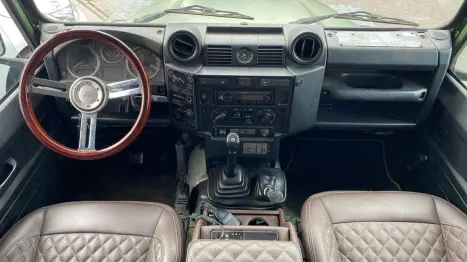 LAND ROVER Defender 90 2.4 4X4 TURBO, Foto 4