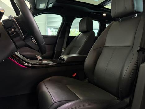 LAND ROVER Range Rover Velar 2.0 16V 4P P404 PHEV H�BRIDO R-DYNAMIC HSE AUTOM�TICO, Foto 29