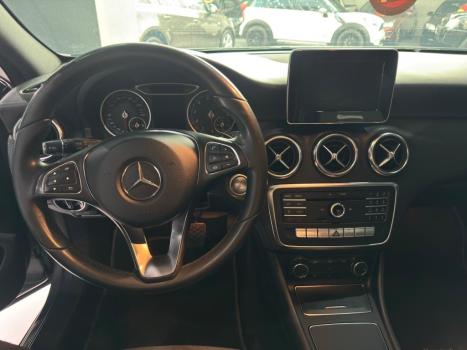 MERCEDES-BENZ A 200 Sedan , Foto 12