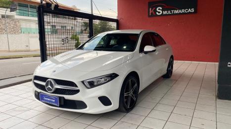 MERCEDES-BENZ A 200 Sedan , Foto 1