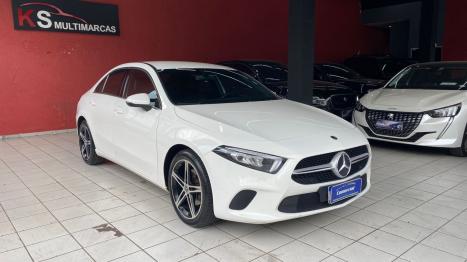 MERCEDES-BENZ A 200 Sedan , Foto 2