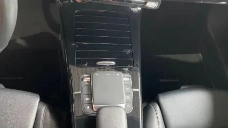 MERCEDES-BENZ A 200 Sedan , Foto 14