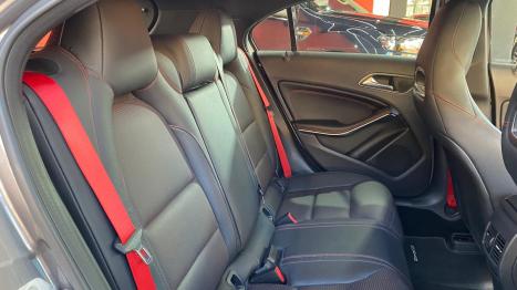 MERCEDES-BENZ A 45 AMG , Foto 8