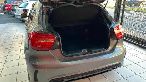 MERCEDES-BENZ A 45 AMG , Foto 12
