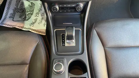 MERCEDES-BENZ A 45 AMG , Foto 18