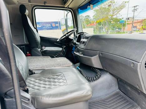 MERCEDES-BENZ Atego 2426 6X2, Foto 2