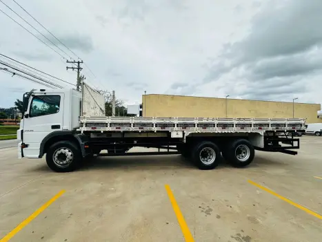 MERCEDES-BENZ Atego 2426 6X2, Foto 7