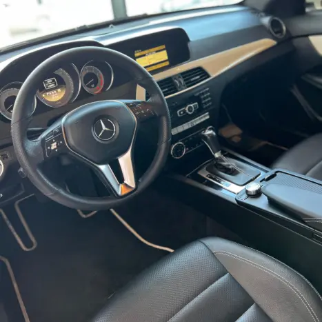 MERCEDES-BENZ C 180 1.8 16V 4P CGI CLASSIC TURBO AUTOM�TICO, Foto 9