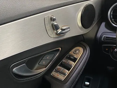 MERCEDES-BENZ C 250 2.0 16V 4P CGI AVANTGARDE 9-GTRONIC AUTOM�TICO, Foto 12