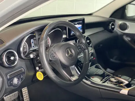 MERCEDES-BENZ C 250 2.0 16V 4P CGI AVANTGARDE 9-GTRONIC AUTOM�TICO, Foto 13