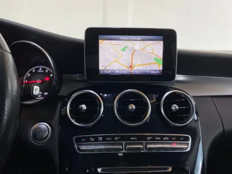 MERCEDES-BENZ C 250 2.0 16V 4P CGI AVANTGARDE 9-GTRONIC AUTOM�TICO, Foto 19
