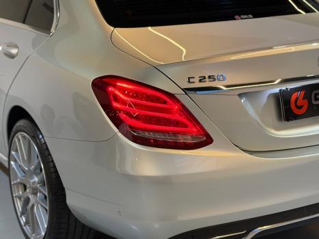 MERCEDES-BENZ C 250 2.0 16V 4P CGI AVANTGARDE 9-GTRONIC AUTOM�TICO, Foto 11