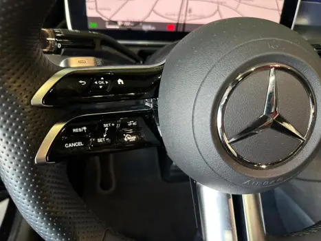 MERCEDES-BENZ C 300 2.0 16V 4P EQ BOOST TURBO H�BRIDO AMG LINE 9G-TRONIC AUTOM�TICO, Foto 11