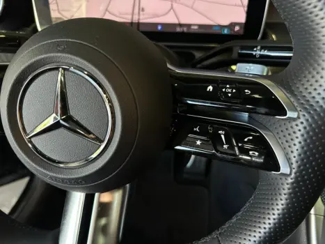 MERCEDES-BENZ C 300 2.0 16V 4P EQ BOOST TURBO H�BRIDO AMG LINE 9G-TRONIC AUTOM�TICO, Foto 12