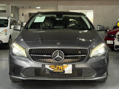 MERCEDES-BENZ CLA 180 , Foto 2