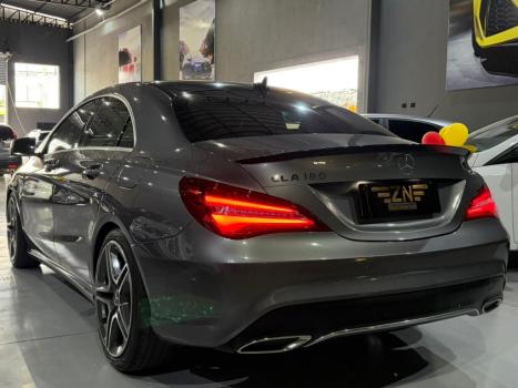 MERCEDES-BENZ CLA 180 , Foto 7