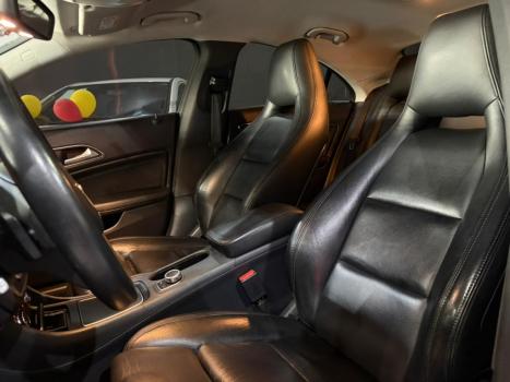 MERCEDES-BENZ CLA 180 , Foto 19