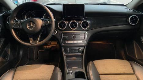 MERCEDES-BENZ CLA 180 1.6 16V 4P CGI TURBO 7G-TRONIC AUTOM�TICO DCT, Foto 3
