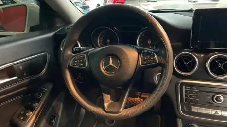 MERCEDES-BENZ CLA 180 1.6 16V 4P CGI TURBO 7G-TRONIC AUTOM�TICO DCT, Foto 11