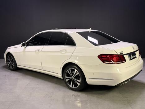 MERCEDES-BENZ E 250 2.0 16V 4P AVANTGARDE TURBO AUTOM�TICO, Foto 4