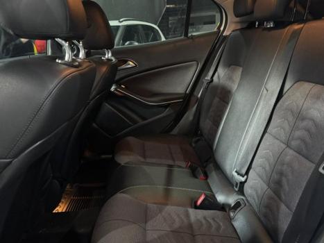 MERCEDES-BENZ GLA 200 1.3 16V 4P GCI STYLE 7G-DCT AUTOMTICO, Foto 7
