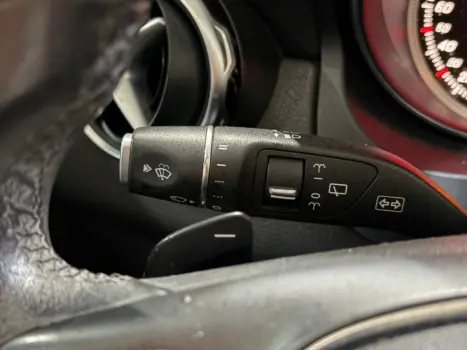 MERCEDES-BENZ GLA 200 , Foto 14