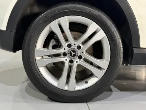 MERCEDES-BENZ GLA 200 , Foto 22