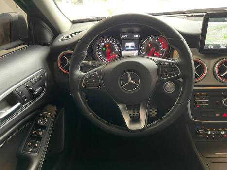 MERCEDES-BENZ GLA 200 1.6 16V 4P FLEX CGI ENDURO TURBO AUTOMTICO, Foto 8