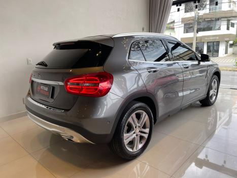 MERCEDES-BENZ GLA 200 1.6 16V 4P FLEX CGI ENDURO TURBO AUTOMTICO, Foto 12