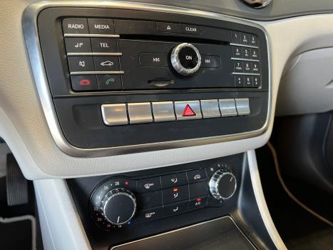 MERCEDES-BENZ GLA 200 1.6 16V 4P FLEX CGI ADVANCE TURBO AUTOMÁTICO, Foto 15 MERCEDES-BENZ GLA 200 1.6 16V 4P FLEX CGI ADVANCE TURBO AUTOMÁTICO, Foto 15