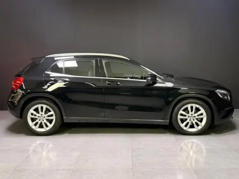 MERCEDES-BENZ GLA 200 1.6 16V 4P CGI ADVANCE TURBO AUTOM�TICO, Foto 3