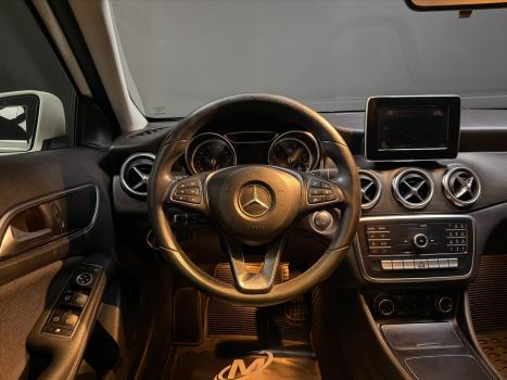 MERCEDES-BENZ GLA 200 1.3 16V 4P GCI STYLE 7G-DCT AUTOM�TICO, Foto 11