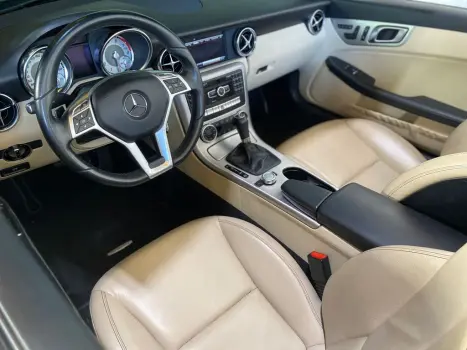 MERCEDES-BENZ SLK 250 1.8 16V CGI TURBO 2.3 AUTOM�TICO, Foto 9
