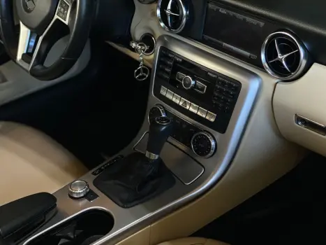MERCEDES-BENZ SLK 250 1.8 16V CGI TURBO 2.3 AUTOM�TICO, Foto 16