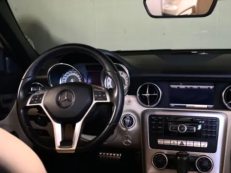 MERCEDES-BENZ SLK 250 1.8 16V CGI TURBO 2.3 AUTOM�TICO, Foto 17