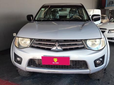 MITSUBISHI L 200 Triton 3.2 16V GL 4X4 CABINE DUPLA TURBO DIESEL INTERCOOLER, Foto 2