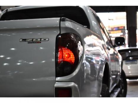 MITSUBISHI L 200 Triton 3.2 16V GL 4X4 CABINE DUPLA TURBO DIESEL INTERCOOLER, Foto 4