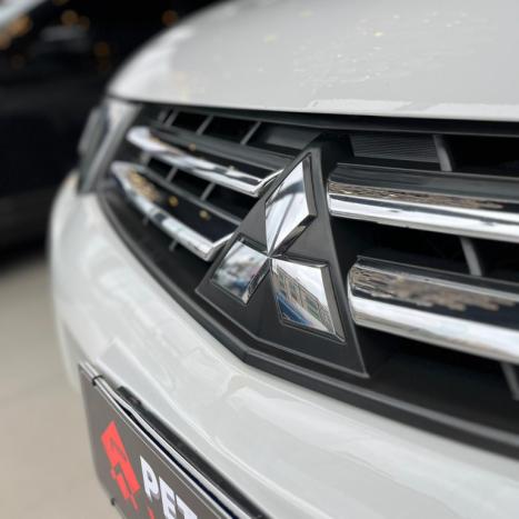 MITSUBISHI L 200 Triton 2.4 16V FLEX HLS CABINE DUPLA, Foto 6