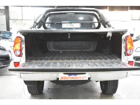 MITSUBISHI L 200 Triton 2.4 16V FLEX GL CABINE DUPLA, Foto 6